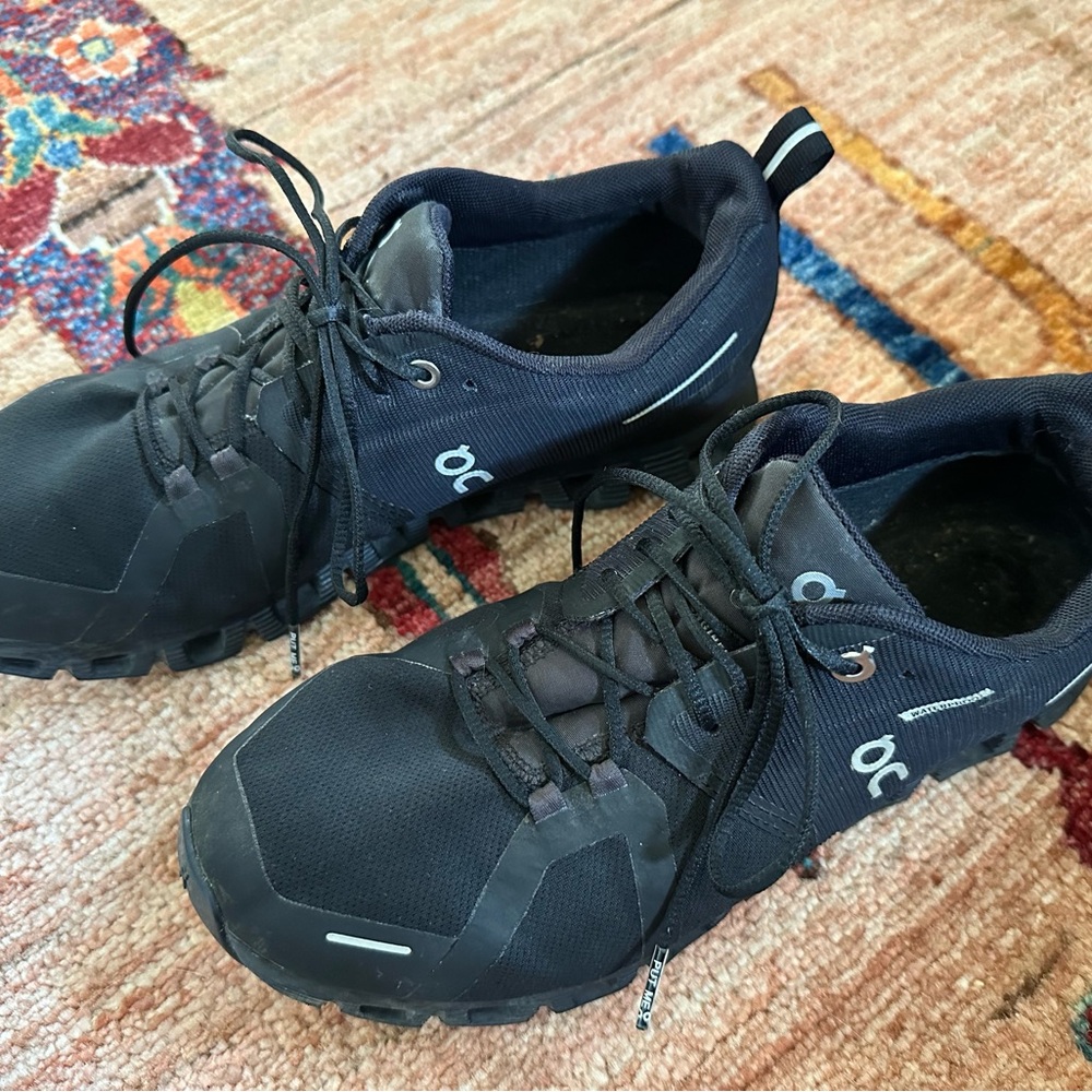 ON Brand Sneakers W8.5